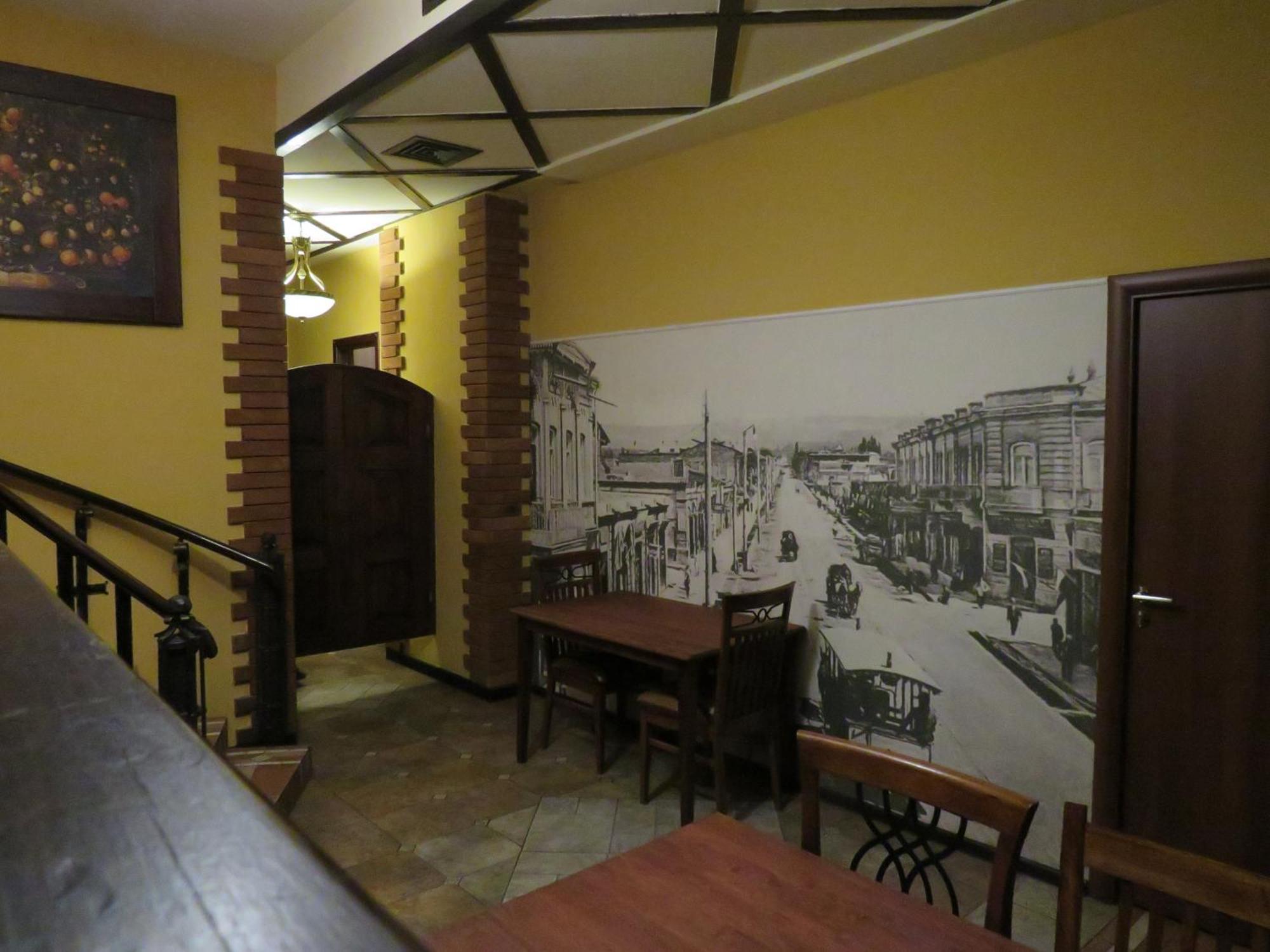Hostel Jan In The Very Center 예레반 외부 사진